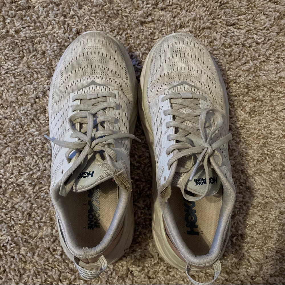 Hoka aria 4
